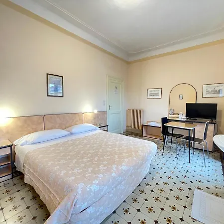 Hotel Panorama *